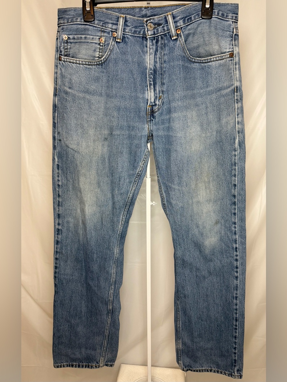 Levi’s 505 Men’s 34x32 Straight Leg Jeans Medium Wash 100% Cotton